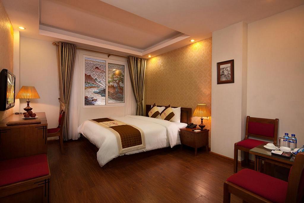 First Eden Hotel - Hang Bun Hanoi Room photo